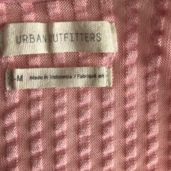 Urban Outfitters short sleeve Cropped top size M - Picture 4 of 5